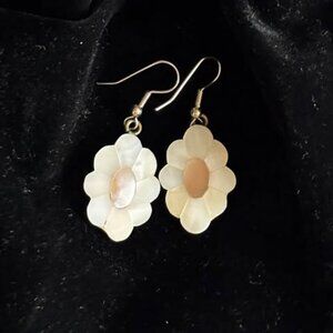 Earrings - Mother of Pearl - Vintage